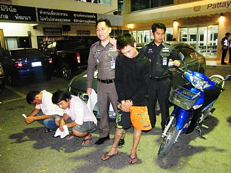 Pichet “Turn” Mukdadilok, Jittiwat “Taey” Ruenarom, and Sanya Peungpo are taken into custody for motorcycle theft and drugs possession.